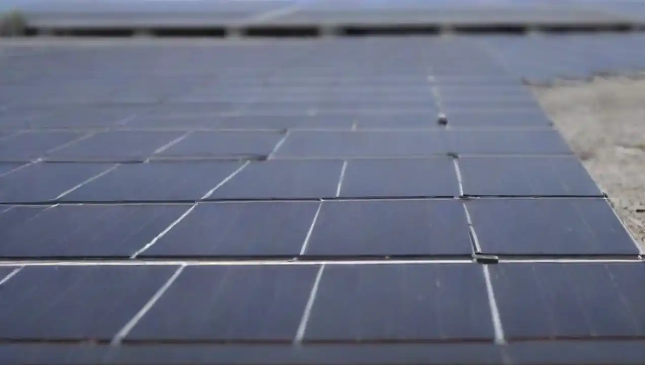 Ventajas y desventajas de la energía solar fotovoltaica de Energía solar fotovoltaica vs. térmica: Comparación