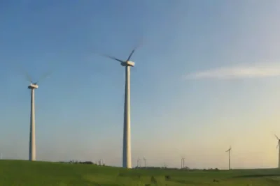 La conexión entre economía y energía renovable