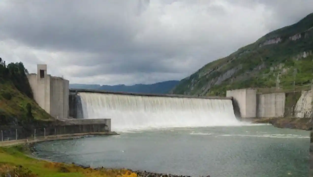 Central hidroeléctrica en comparación con energía eólica